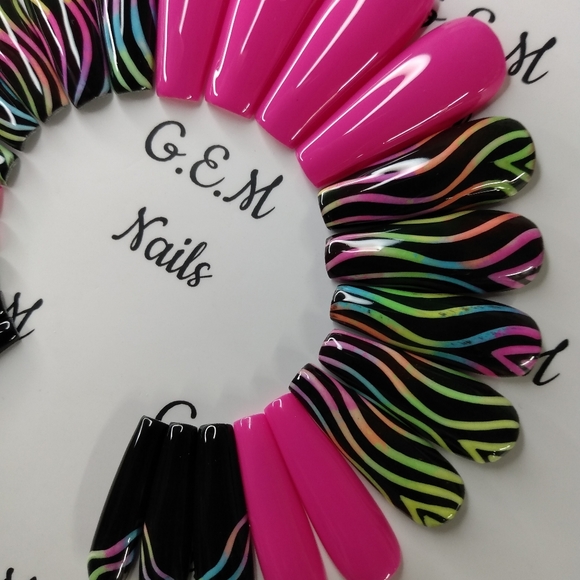 Press on nails (long coffin) - Picture 3 of 3